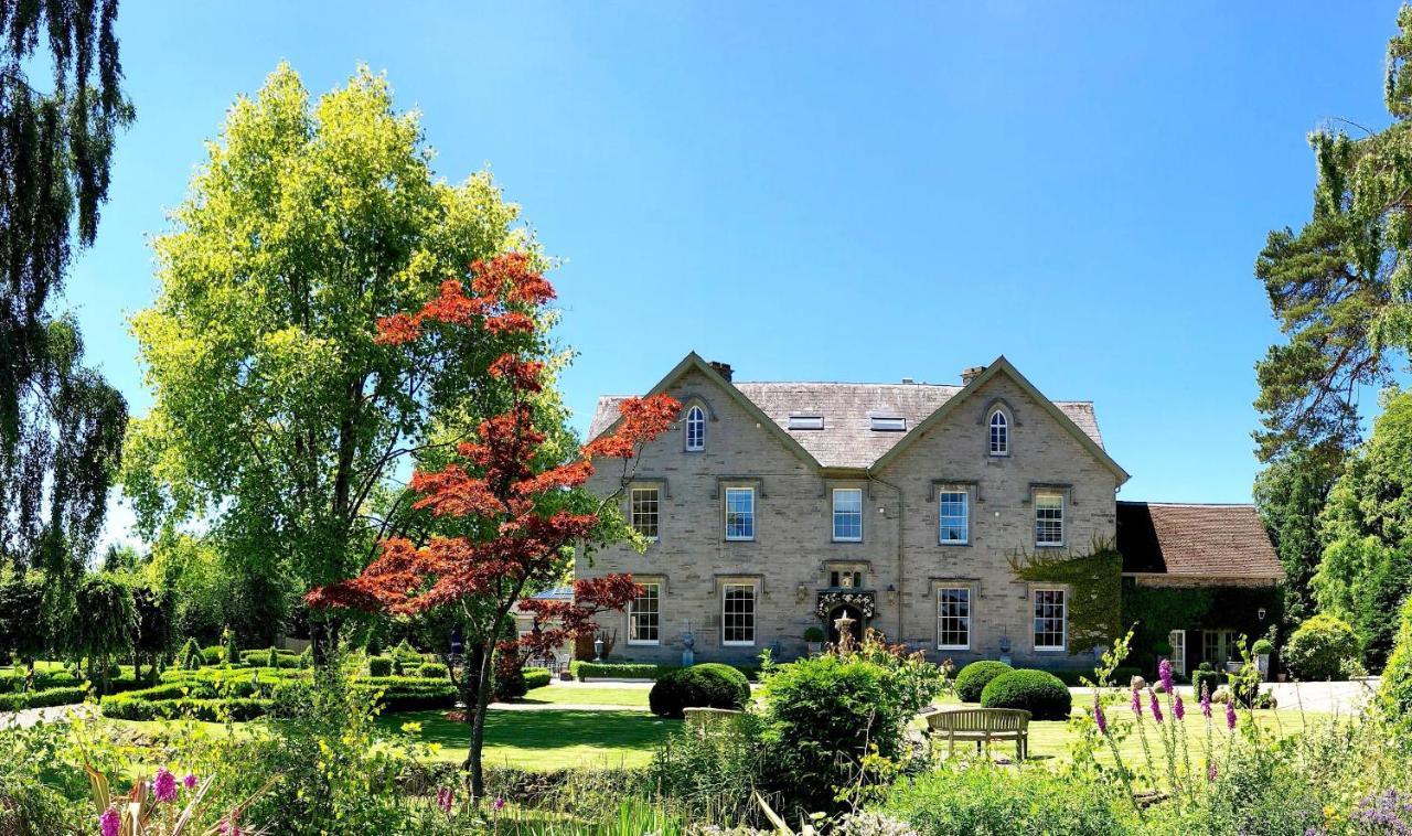 Longville House Hotel Upper Welson ภายนอก รูปภาพ
