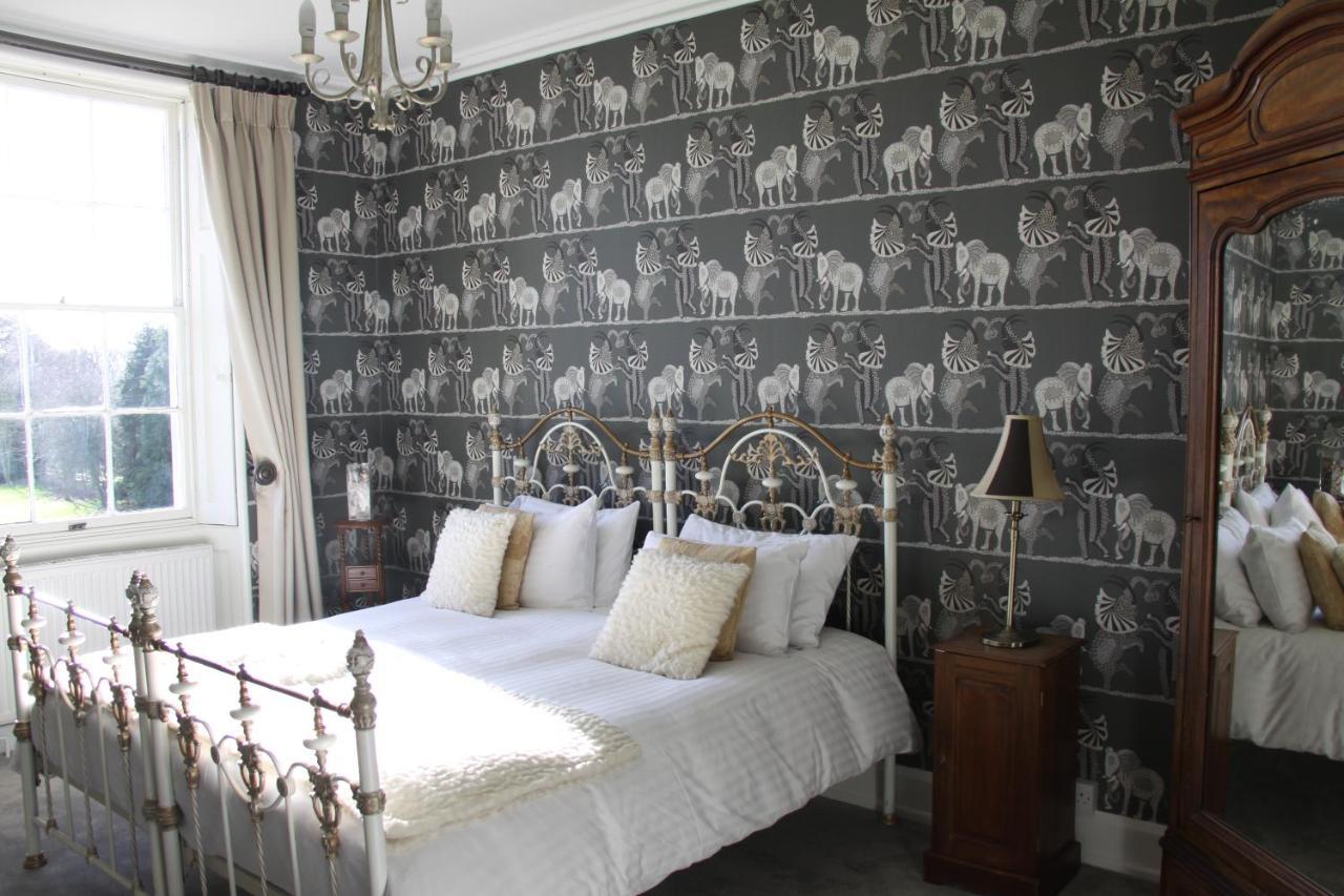 Longville House Hotel Upper Welson ภายนอก รูปภาพ