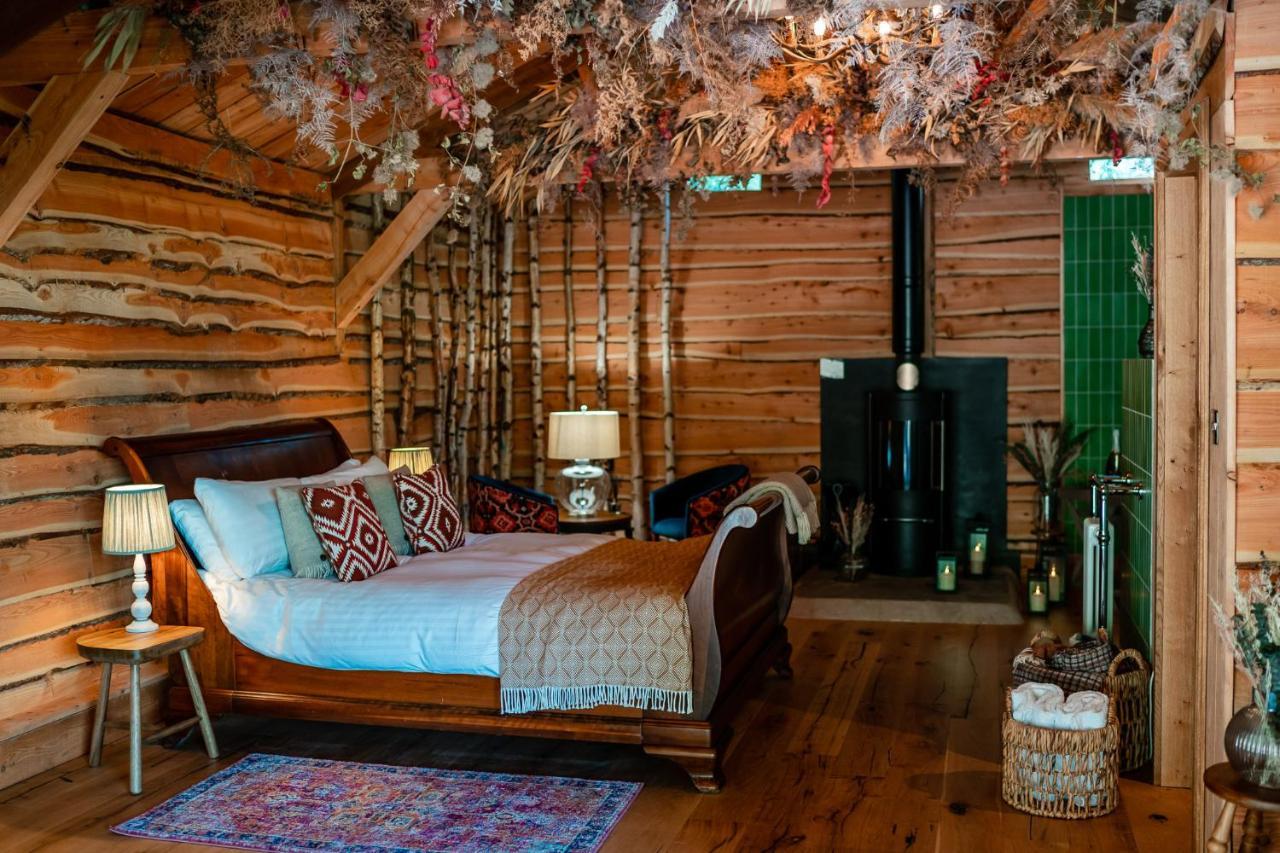 Longville House Hotel Upper Welson ภายนอก รูปภาพ